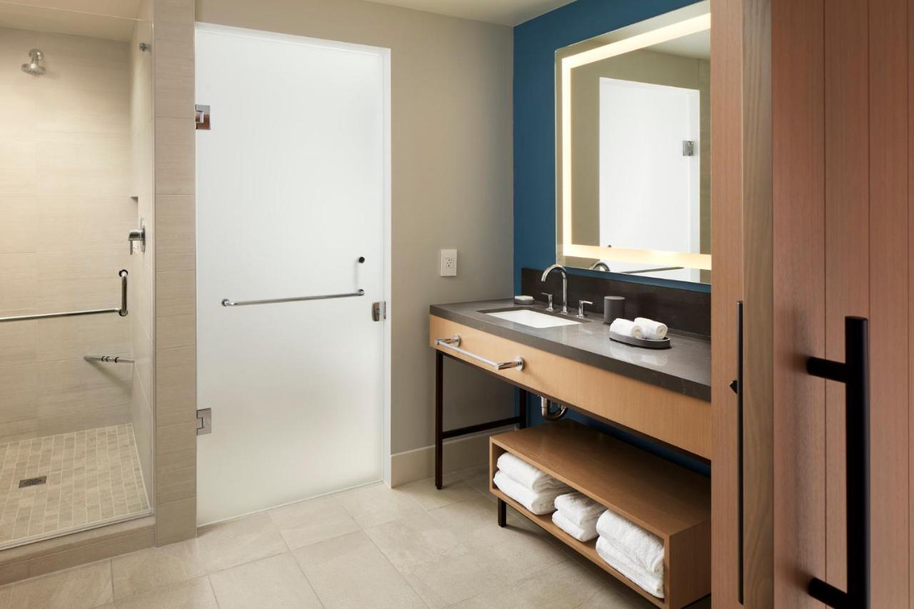 Loews Coral Gables Hotel ภายนอก รูปภาพ